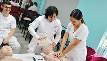 REANIMACIÓN CARDIOPULMONAR BÁSICA